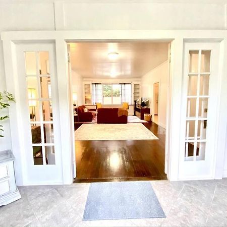 Your Hilo Homebase - Lovely 3 Bedroom In Heart Of Hilo With Ac! Exterior photo
