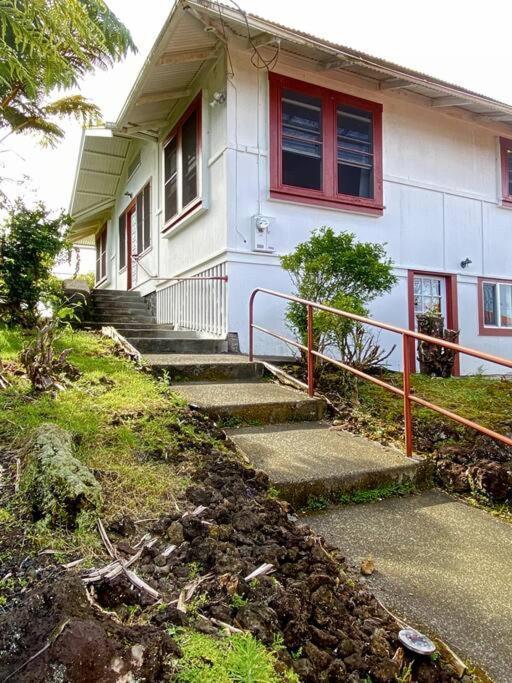 Your Hilo Homebase - Lovely 3 Bedroom In Heart Of Hilo With Ac! Exterior photo