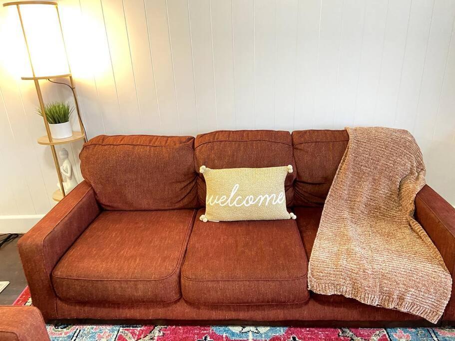 Your Hilo Homebase - Lovely 3 Bedroom In Heart Of Hilo With Ac! Exterior photo
